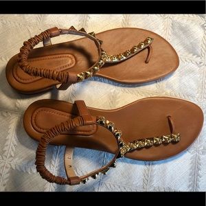 Stuart Weitzman Camel with gold band sandals